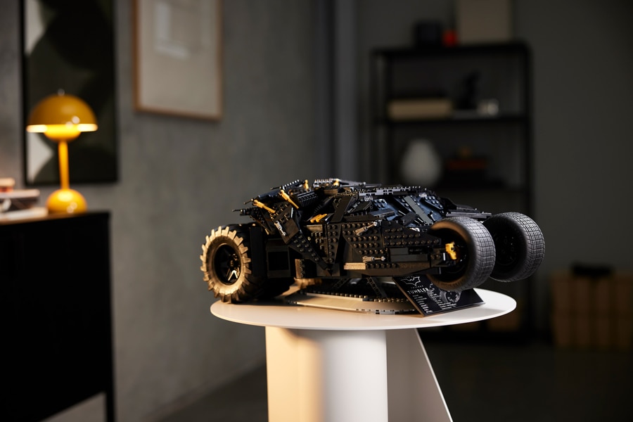 Includes a buildable Tumbler Batmobile™ with stand