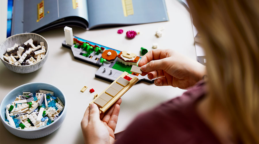 LEGO Architecture Skyline Collection model build