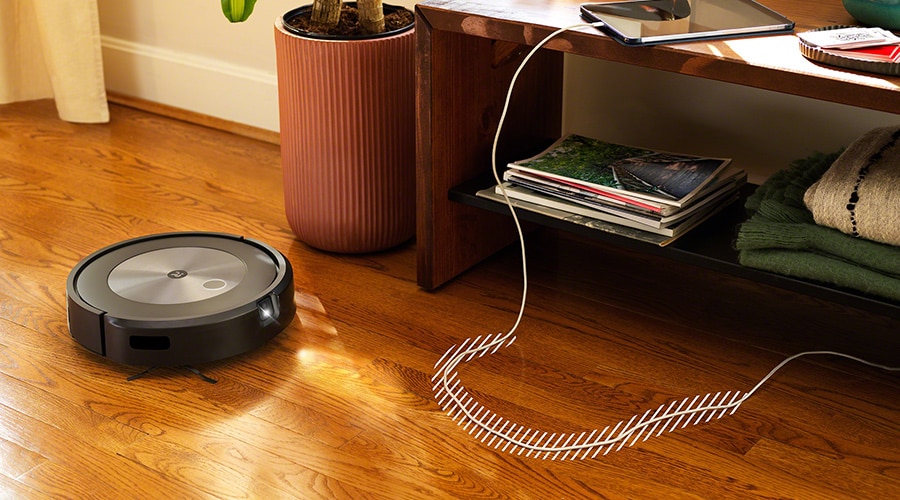 iRobot Roomba J7+ Vacuum cleaning