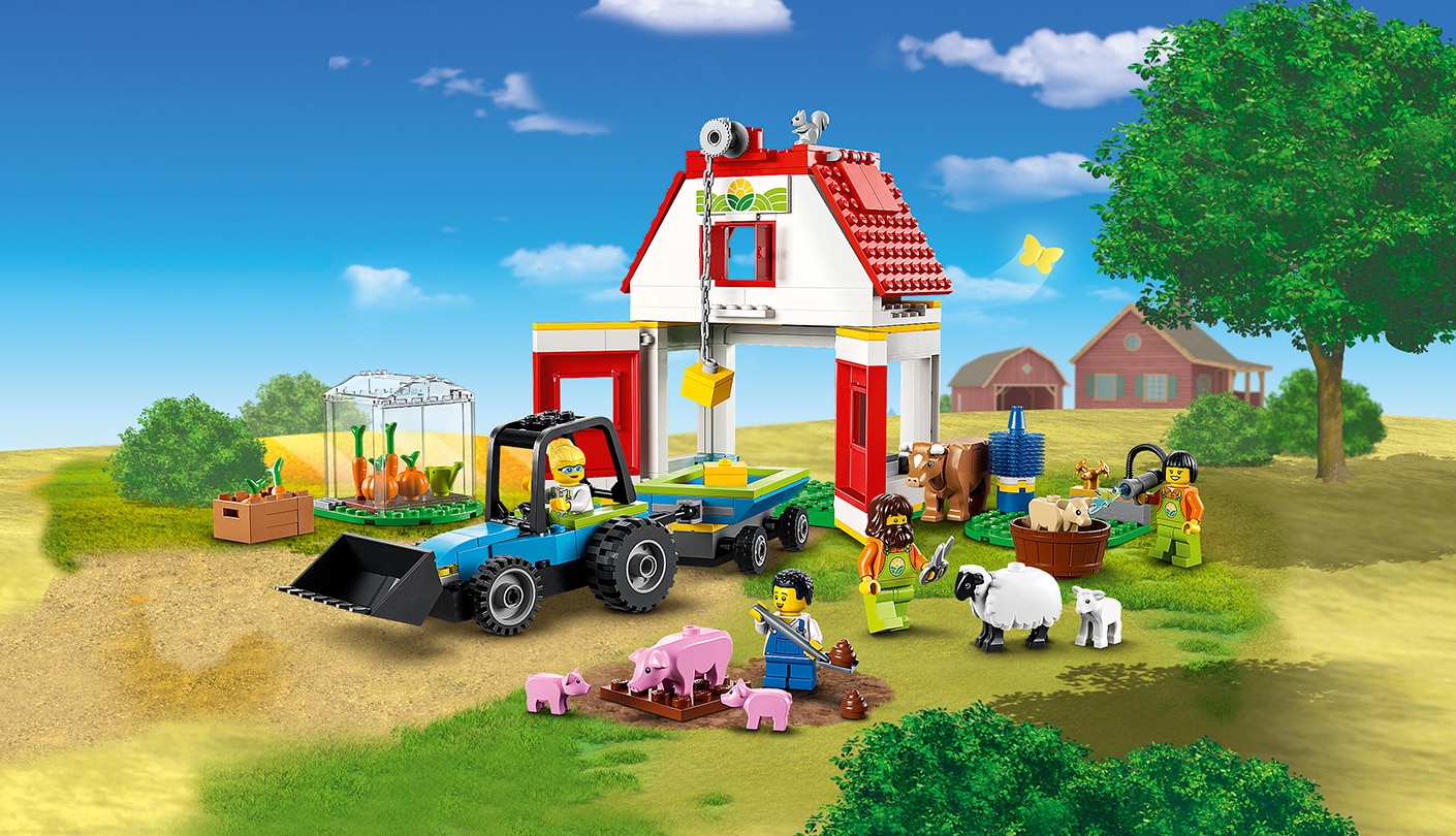 Toy animal farm playset for kids aged 4