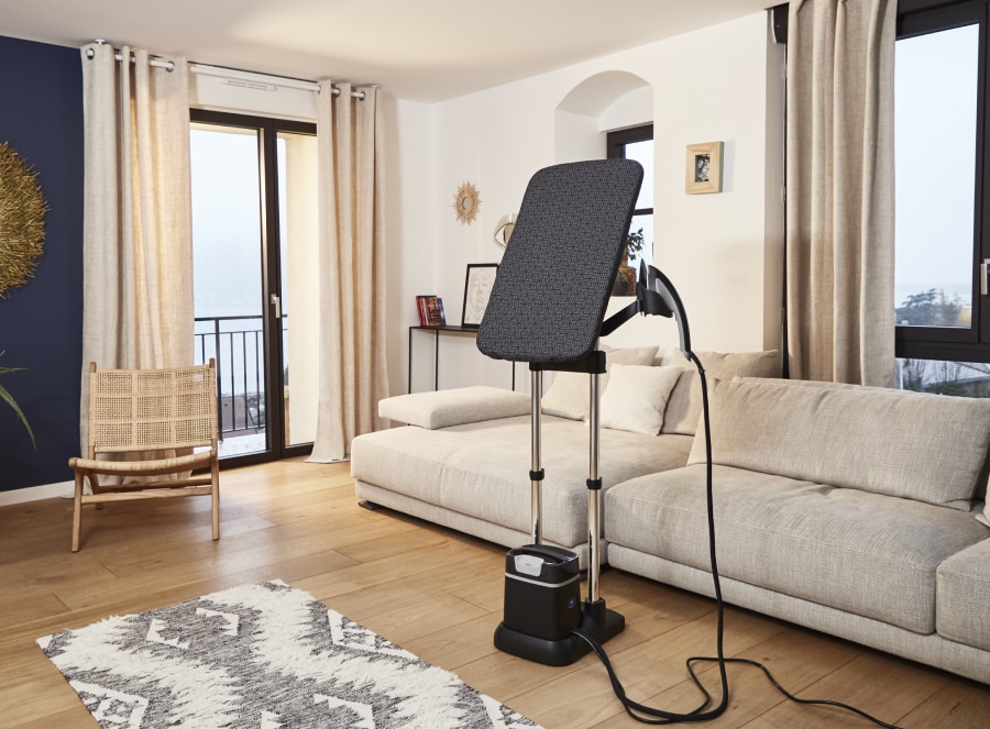 Comfort and ease with built-in 3-Position Smart Board