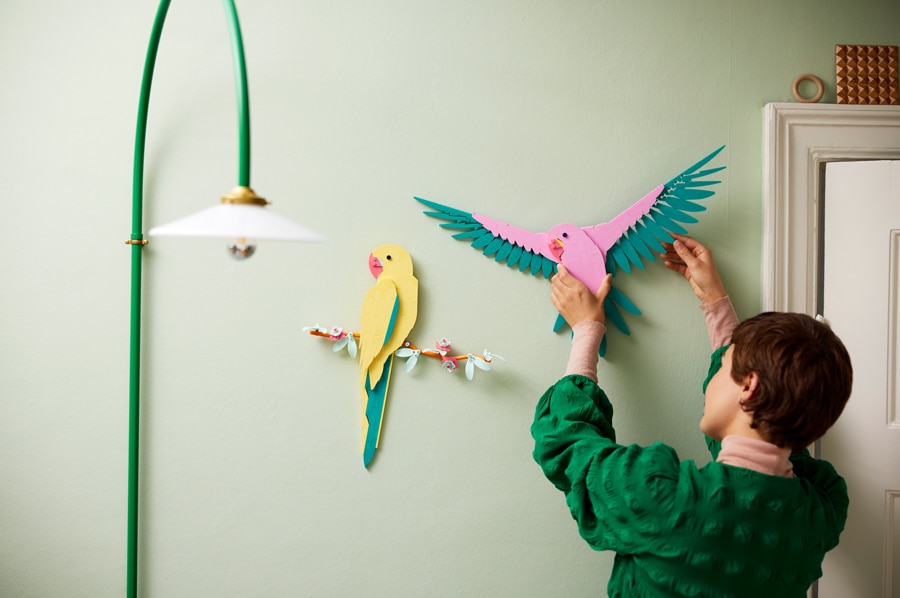 Hanging display 