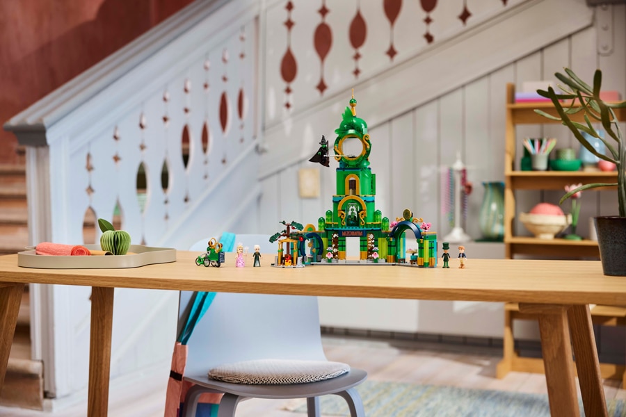 Welcome to Emerald City collectible toy