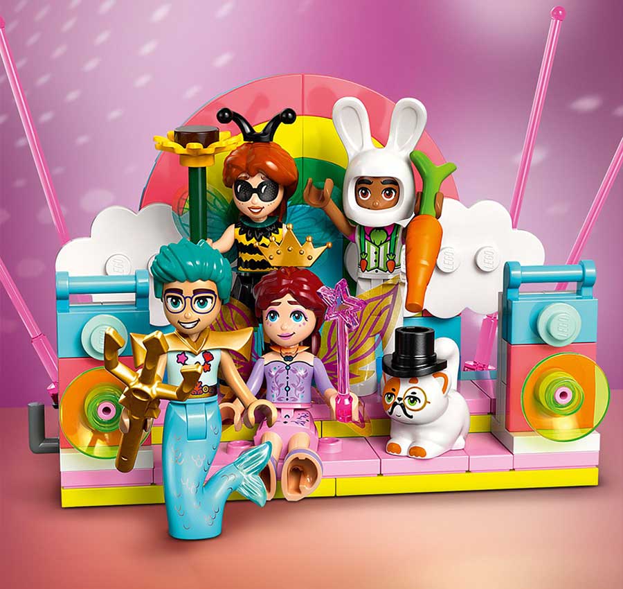 4 minidolls and 2 LEGO animal figures
