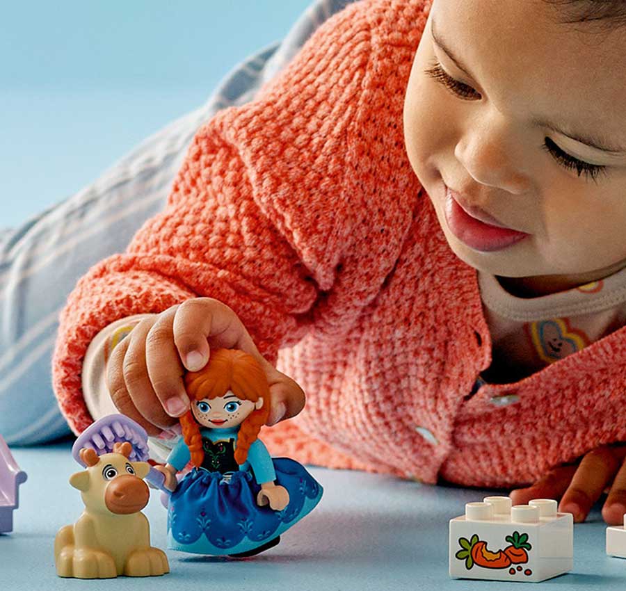 Pretend play castle
