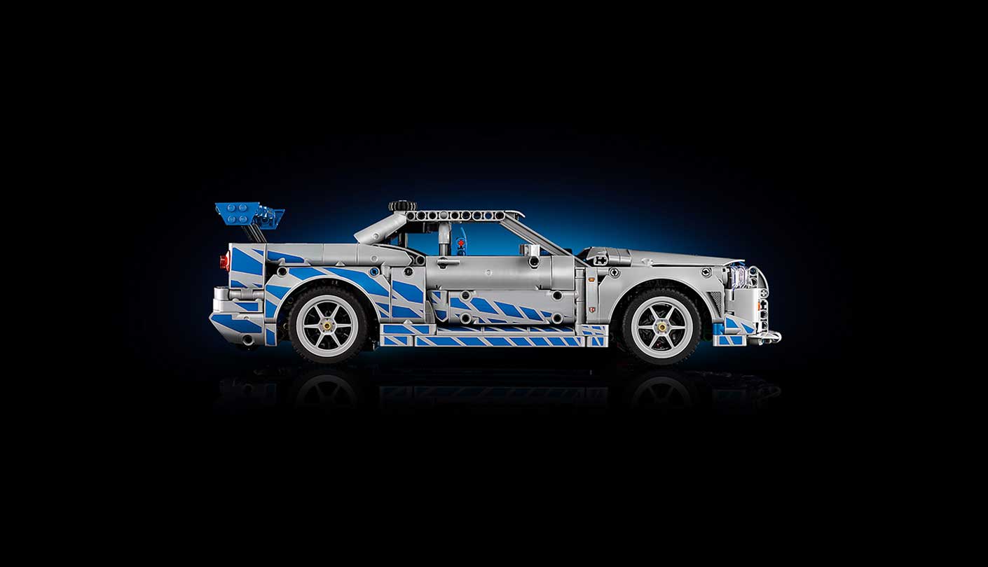 6 cylinder engine with moving pistons