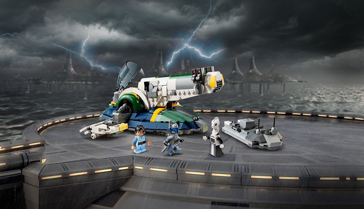 Unique building toy for action packed play