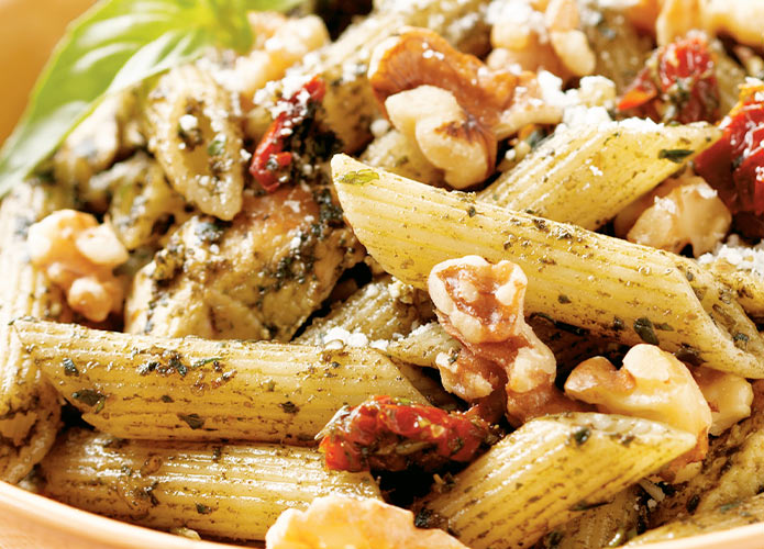 Walnut pesto penne with grilled chicken