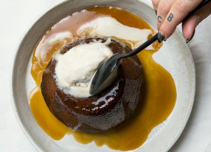 Sticky fig pudding