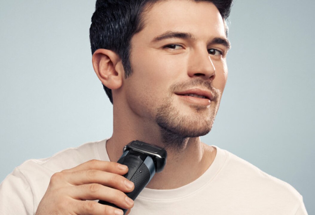 Series 8 Electric Foil Shaver
