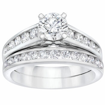 Platinum VS2 I 1.70ctw Round Diamond 0.70ctw Centre Bridal Set
