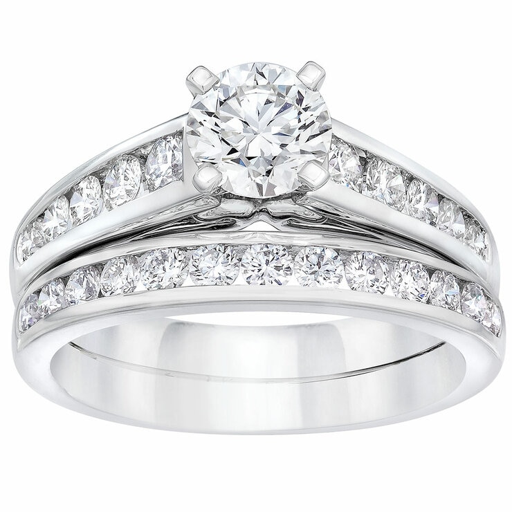 Platinum VS2 I 1.70ctw Round Diamond .70ctw Centre Bridal Set Platinum VS2 I 1.70ctw Round Diamond .70ctw Centre Bridal Set