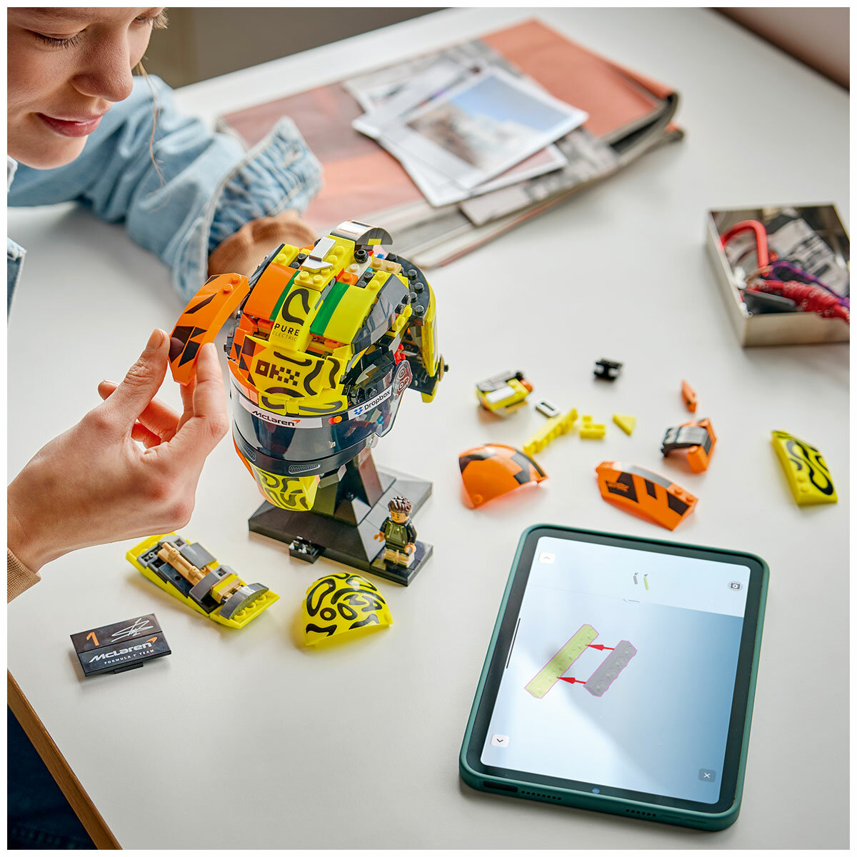 LEGO McLaren Mastercard F1 Team Lando Norris Helmet 43023 LEGO McLaren Mastercard F1 Team Lando Norris Helmet 43023