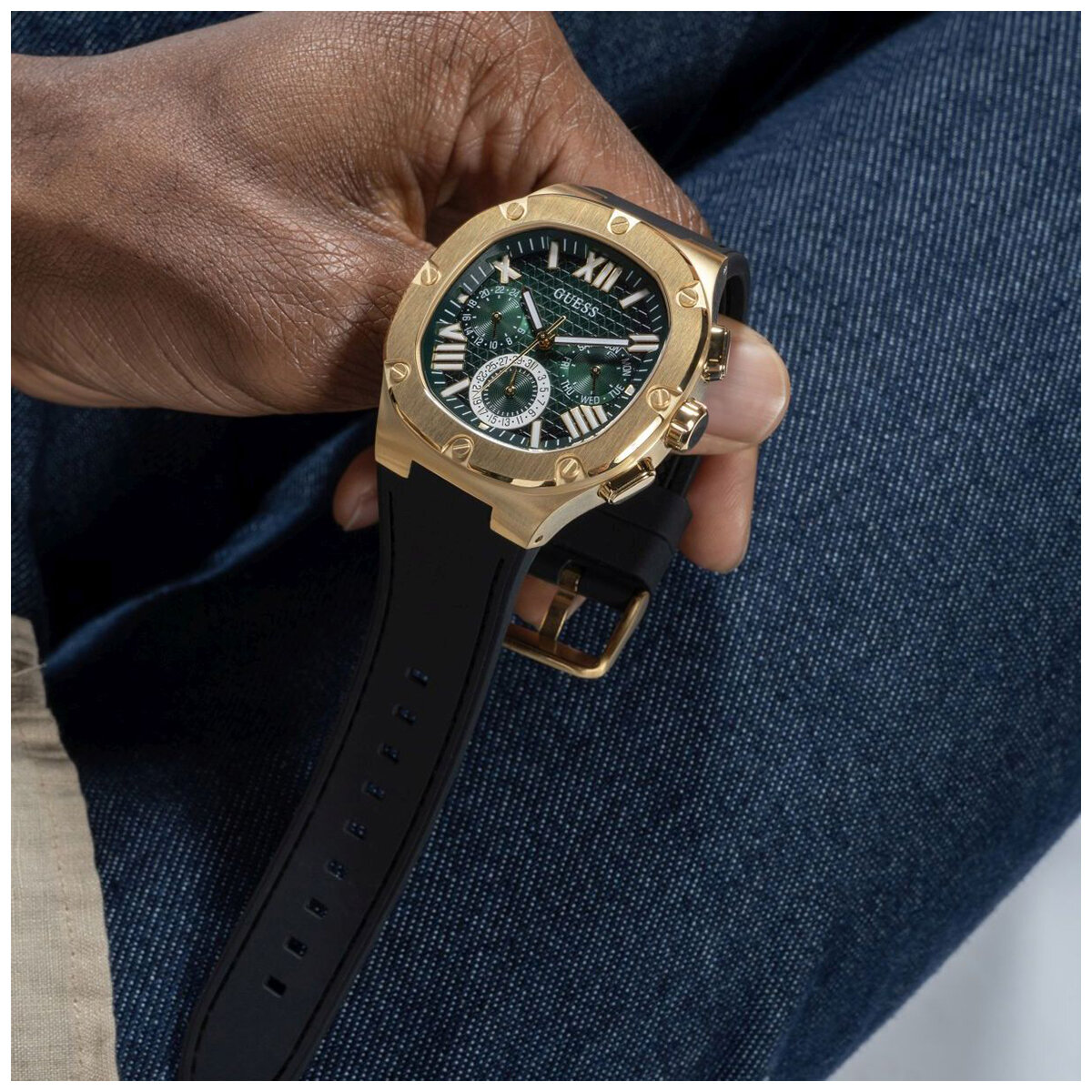 GUESSS Headline Black Gold Multi Function Men's Watch GW0571G