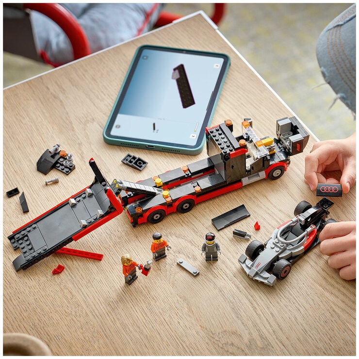 LEGO City F1 Display Truck with Audi F1 Race Car Toy 60493