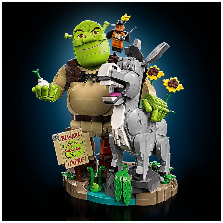 LEGO Shrek, Donkey & Puss in Boots Figure Kit 72423 LEGO Shrek, Donkey & Puss in Boots Figure Kit 72423