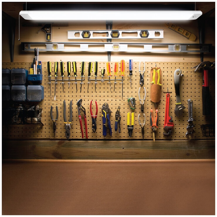 FEIT LED Utility Light with Motion Sensor 5 Meter Cord FEIT LED Utility Light with Motion Sensor 5 Meter Cord