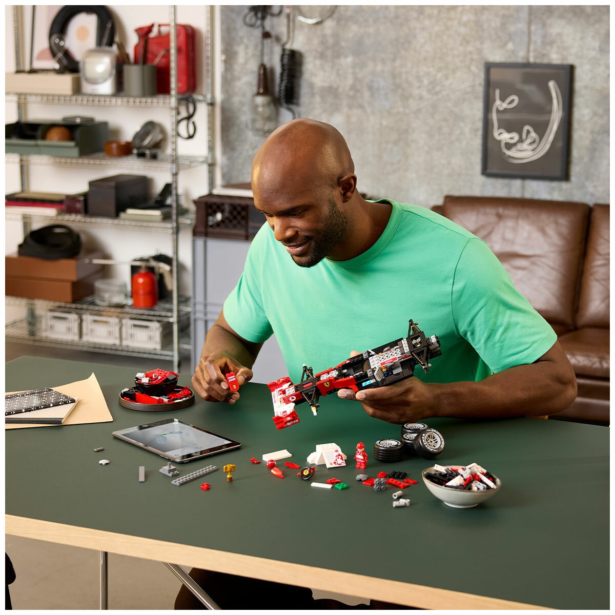 LEGO Icons Ferrari F2004 & Michael Schumacher 11375