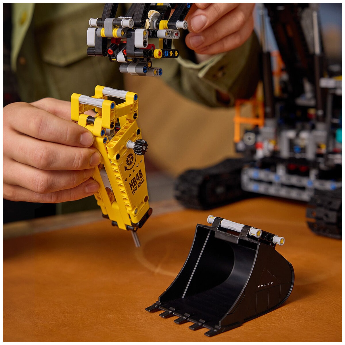LEGO Technic Volvo EC500 Hybrid Excavator 42215
