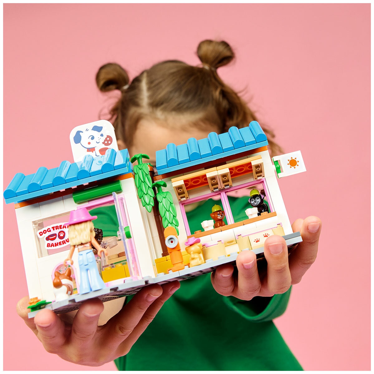 LEGO Friends, Dog Treats Bakery 42677