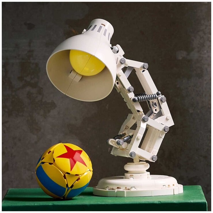 LEGO Ideas Disney Pixar Luxo Jr. 21357 LEGO Ideas Disney Pixar Luxo Jr. 21357