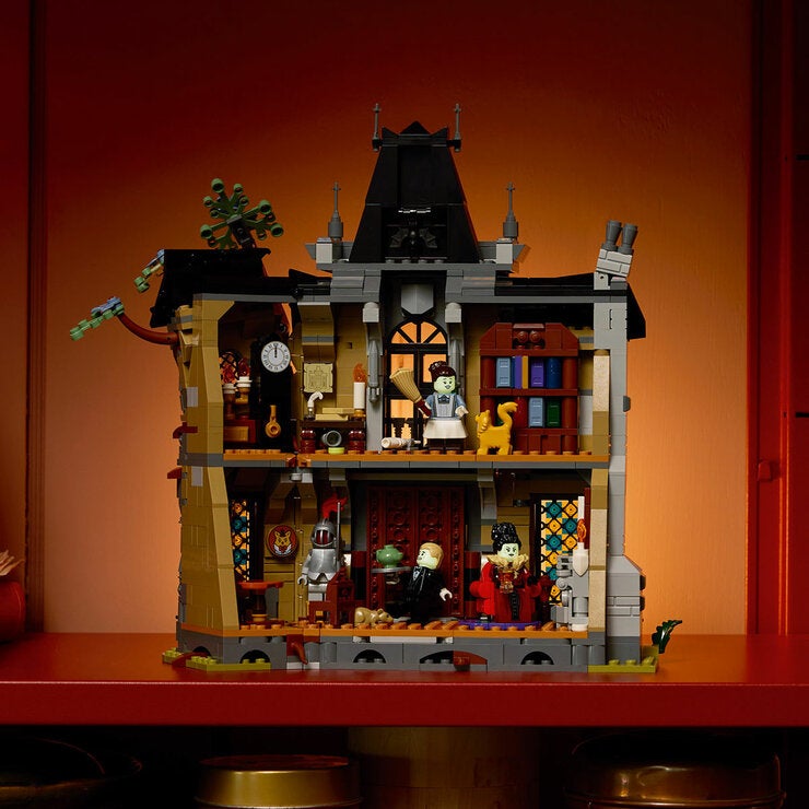 LEGO Icons Mayor Manor 11383 LEGO Icons Mayor Manor 11383