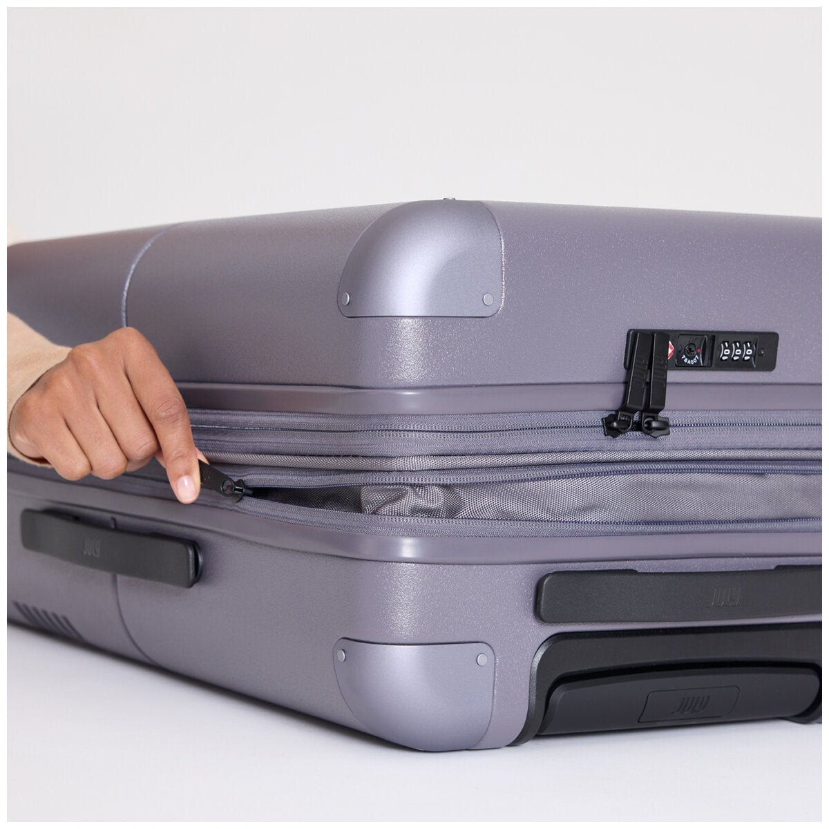 July Jetsetter Luggage Set 3 Pieces Lavender July Jetsetter Luggage Set 3 Pieces Lavender