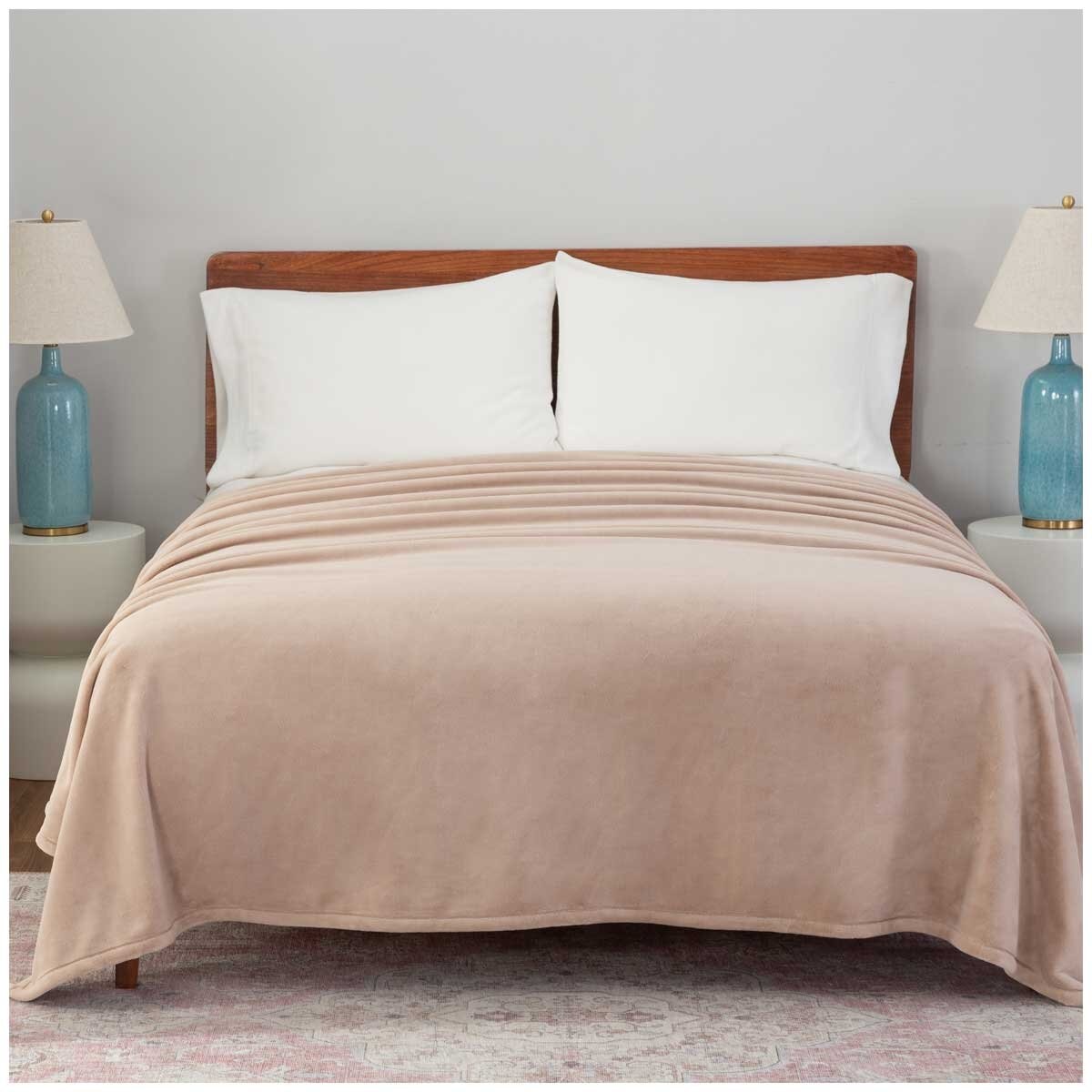 Berkshire Luxe Loft Blanket King Beige