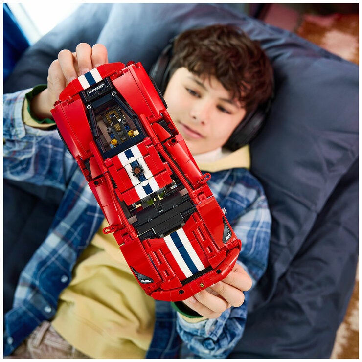 LEGO Technic Ferrari 488 Pista Car 42235 LEGO Technic Ferrari 488 Pista Car 42235
