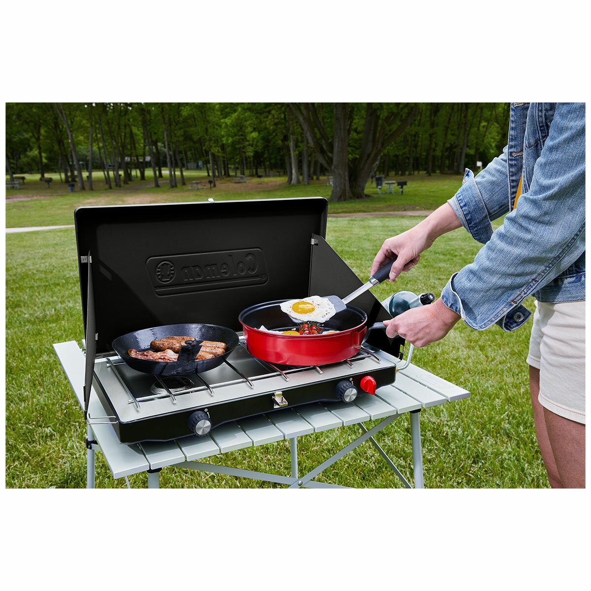 Coleman Classic 2 Burner Propane Gas Camping Stove Coleman Classic 2 Burner Propane Gas Camping Stove