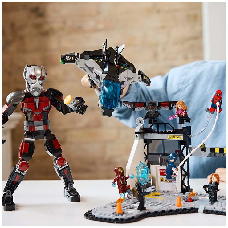 LEGO Marvel Captain America Civil War Action Battle Buildable Playset 76314 LEGO Marvel Captain America Civil War Action Battle Buildable Playset 76314