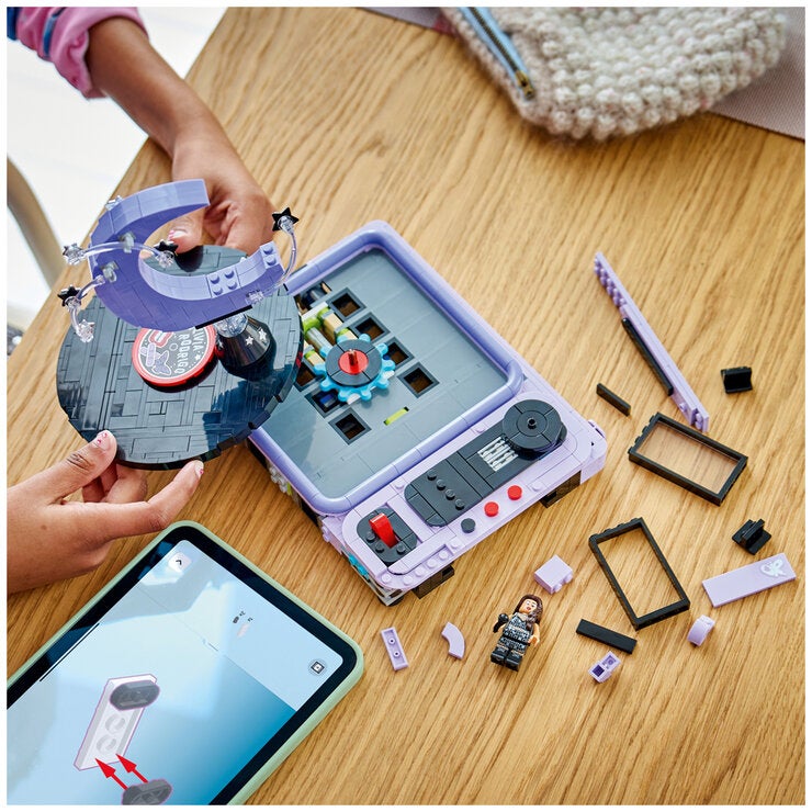 LEGO Editions Olivia Rodrigo’s Concert Moon 43029 LEGO Editions Olivia Rodrigo’s Concert Moon 43029