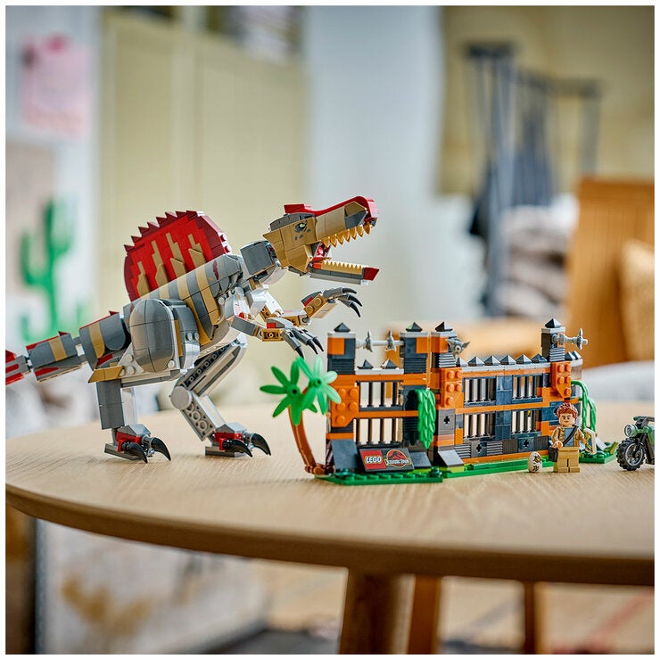 LEGO Jurassic World Spinosaurus Dinosaur Escape 77982