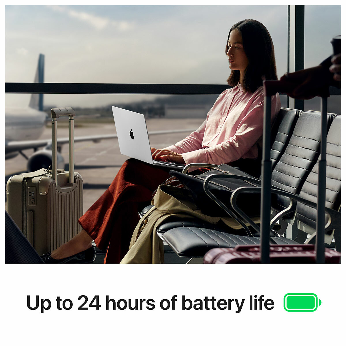 Apple MacBook Pro 14 Inch With M5 Chip 10‑core CPU and 10‑core GPU 16GB 1TB SSD Space Black