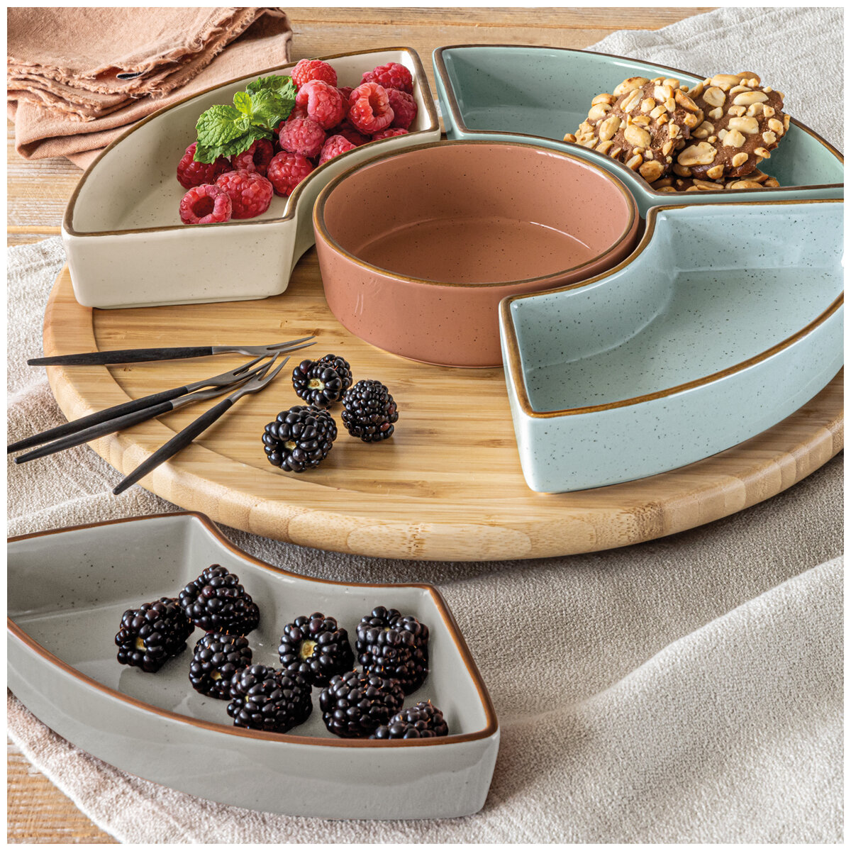 over&back Bamboo Lazy Susy With 5 Stoneware Dishes over&back Bamboo Lazy Susy With 5 Stoneware Dishes