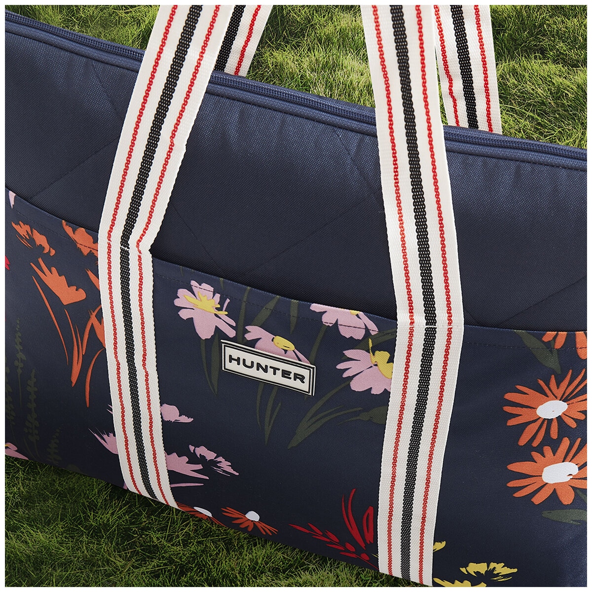 Hunter Outdoor Picnic Blanket Beatrix Blue Multi