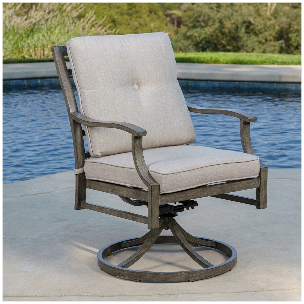Sunvilla Beth 7 Piece Outdoor Dining Set