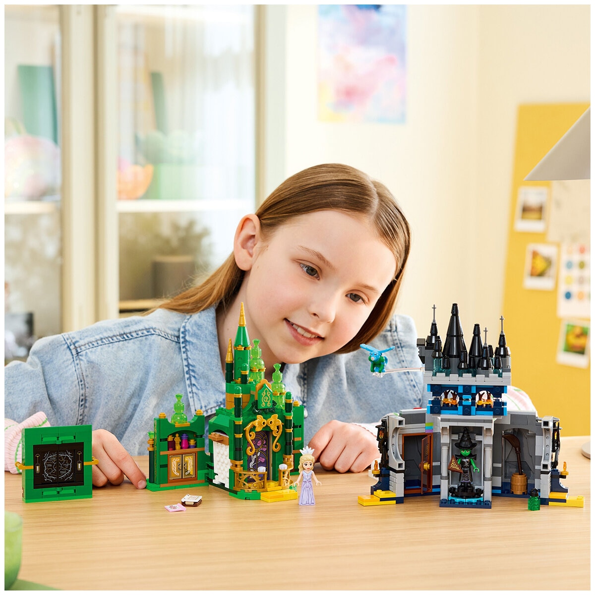 LEGO Wicked Emerald City & Kiamo Ko Castle 75689