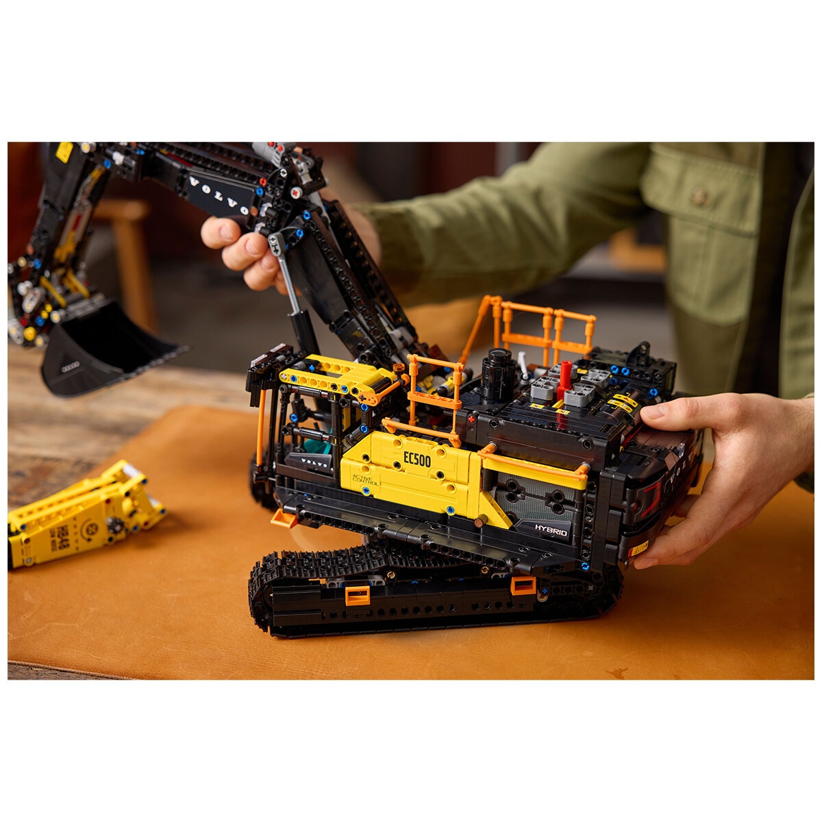 LEGO Technic Volvo EC500 Hybrid Excavator 42215