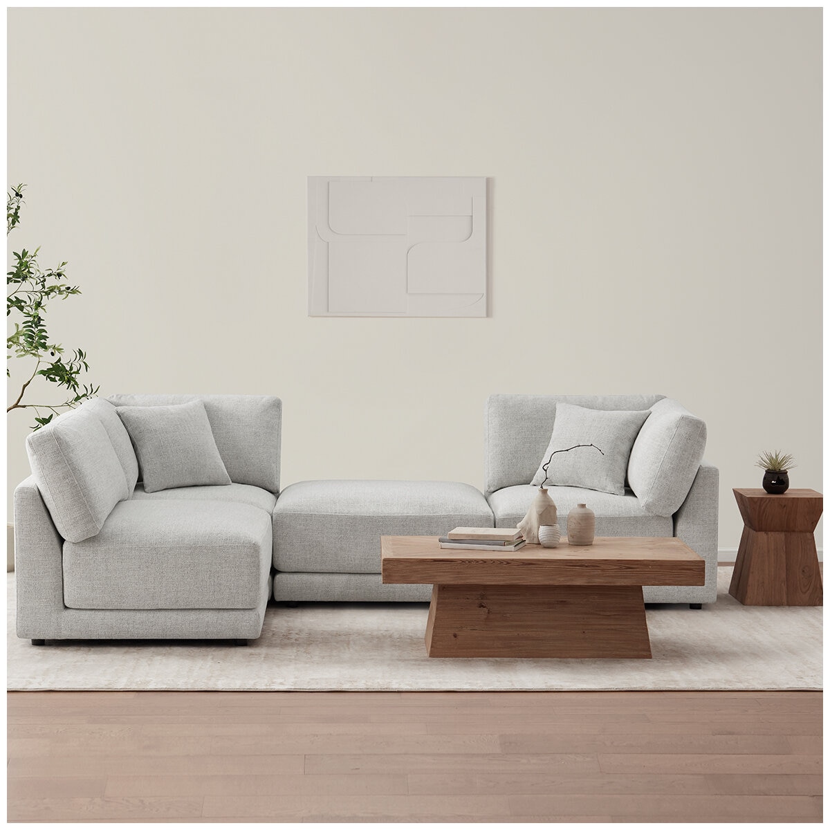 Aiden & Ivy 4 Piece Fabric Modular Sofa With 2 Pillows