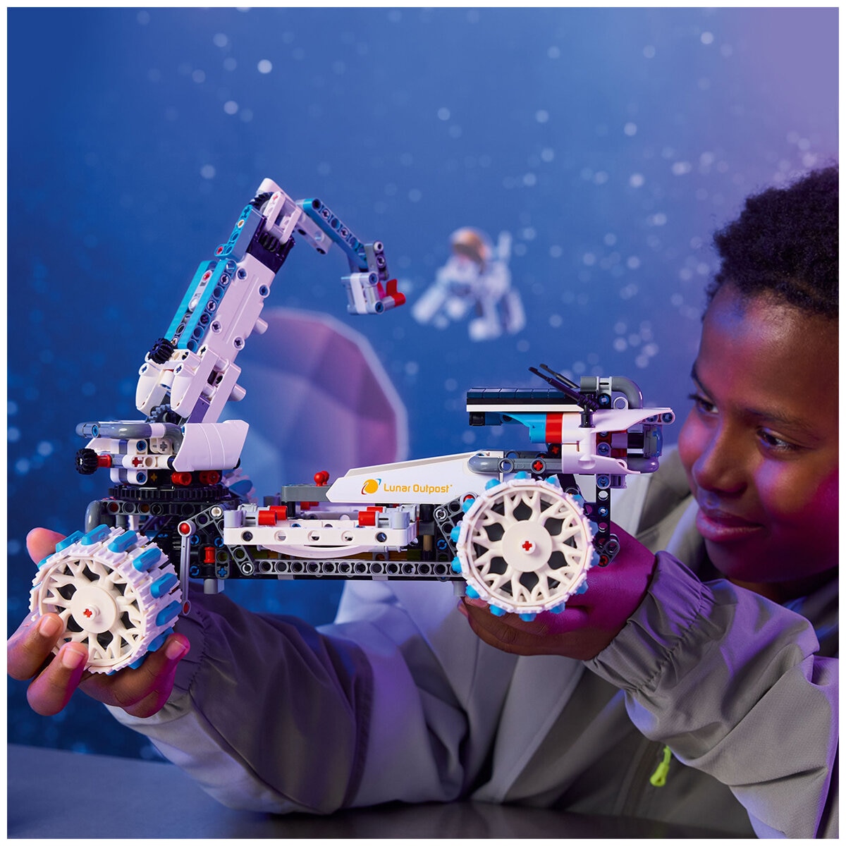 LEGO Technic Lunar Outpost Moon Rover Space Vehicle 42211
