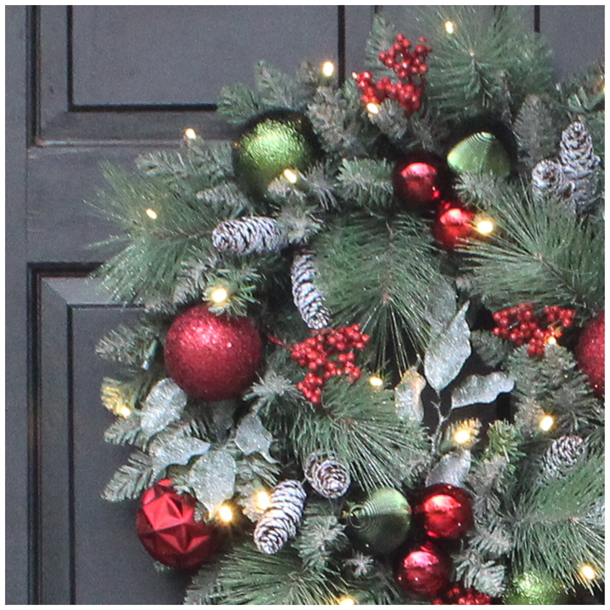 Pre-Lit Decorated Holiday Artificial Wreath 61cm