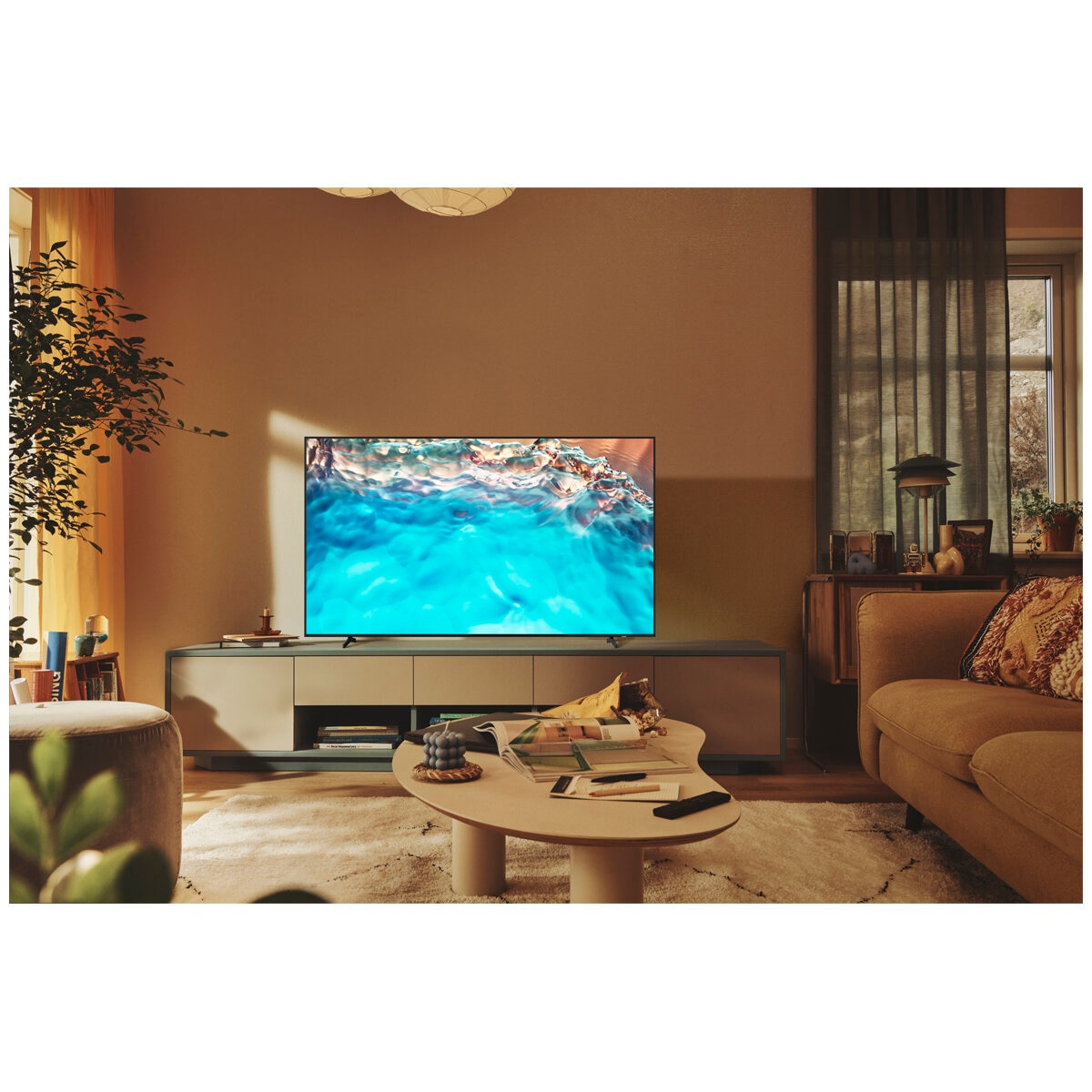 Samsung 55 Inch BU8000 Crystal UHD 4K Smart TV UA55BU8000WXXY