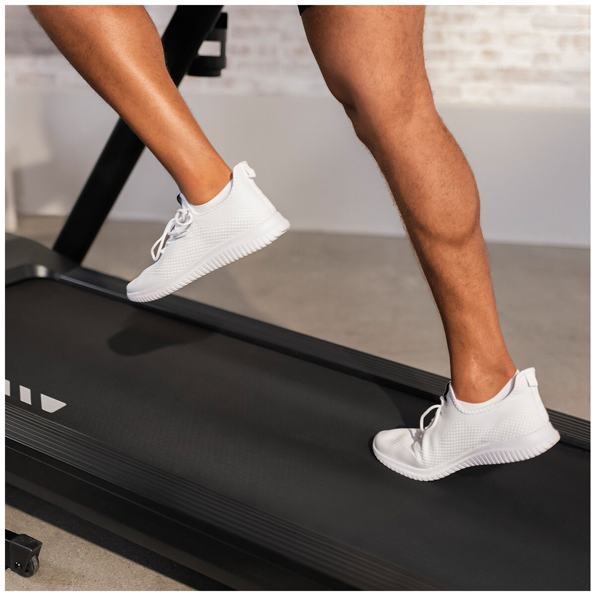 Centr RUNR-S Treadmill