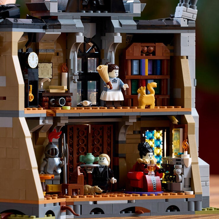 LEGO Icons Mayor Manor 11383 LEGO Icons Mayor Manor 11383