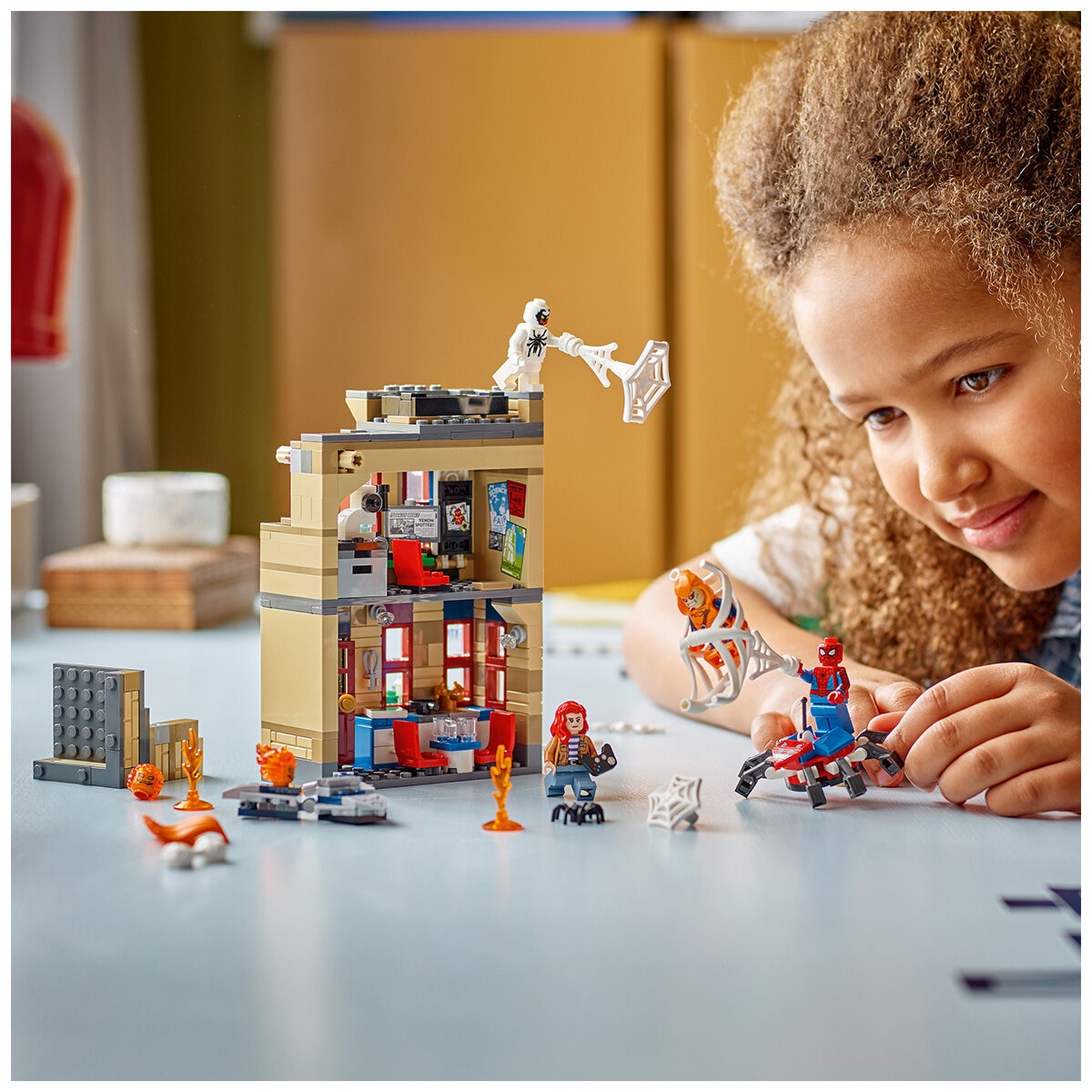 LEGO Marvel Peter Parker’s Apartment 76317