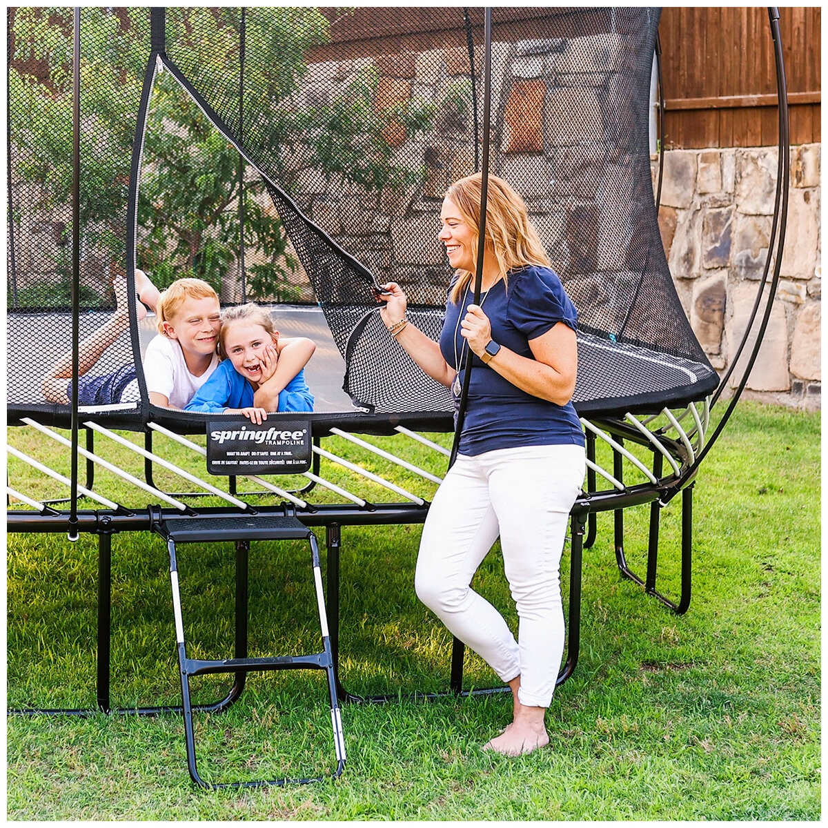 Springfree Classic Large Square Trampoline Bundle