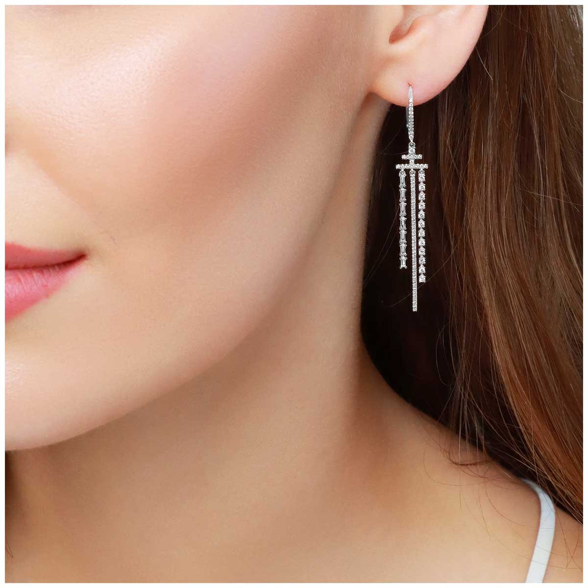 18KT White Gold 1.04ctw Diamond Earrings