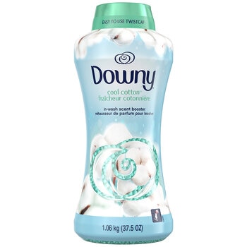 Downy Cool Cotton In-Wash Scent Booster 2 x 1.06 kg