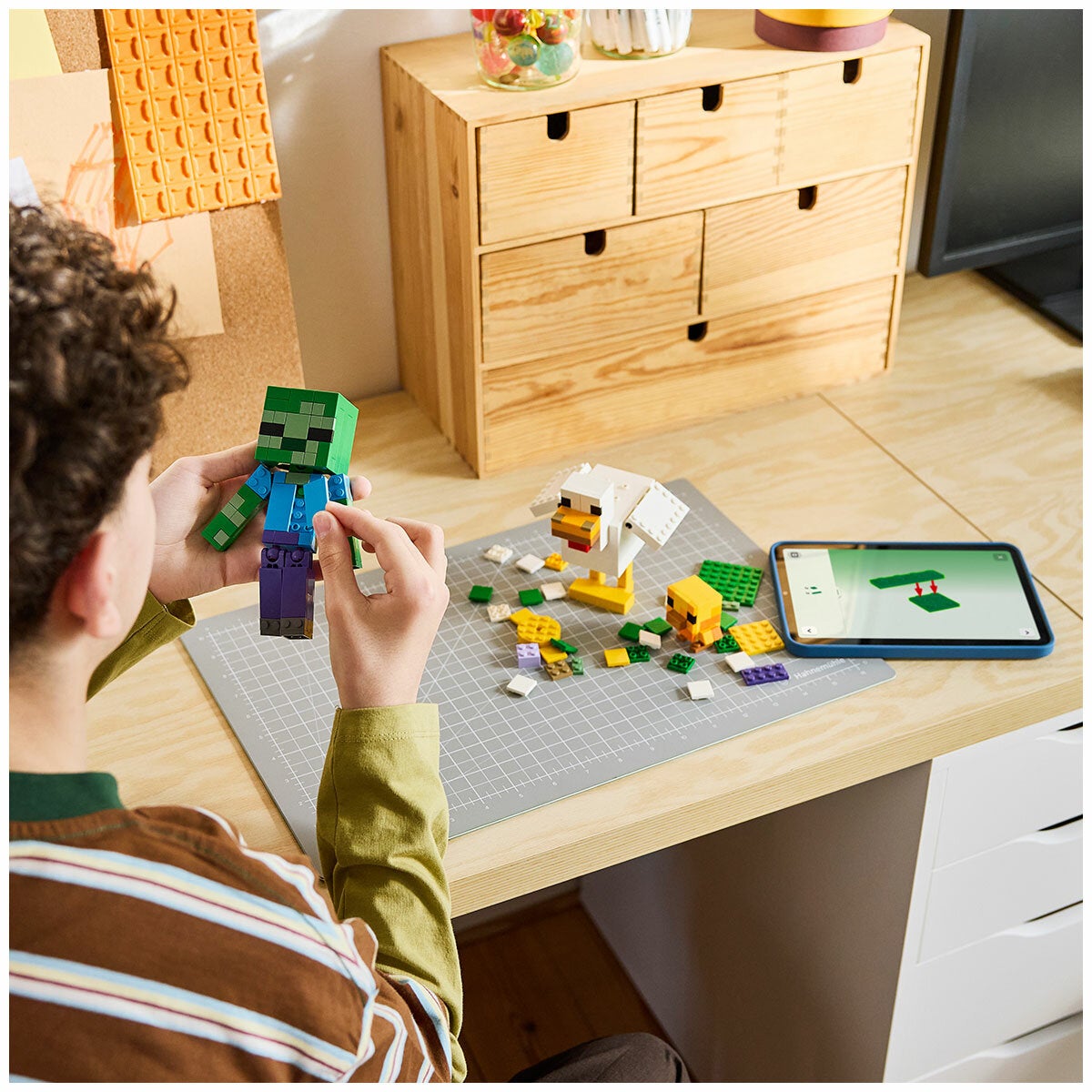 LEGO Minecraft Chicken Jockey 21582